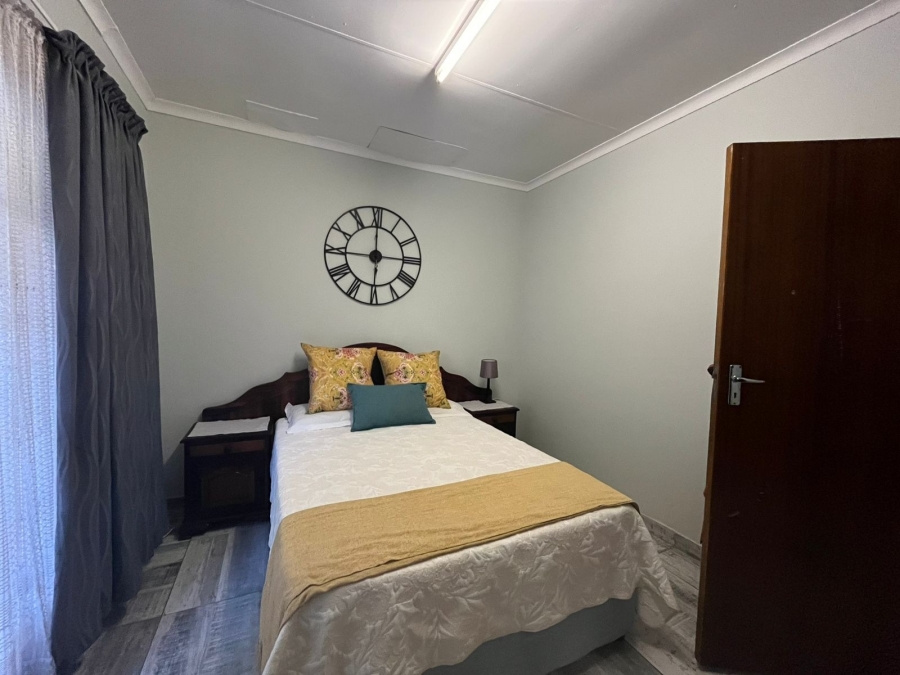 5 Bedroom Property for Sale in Protea Park North West